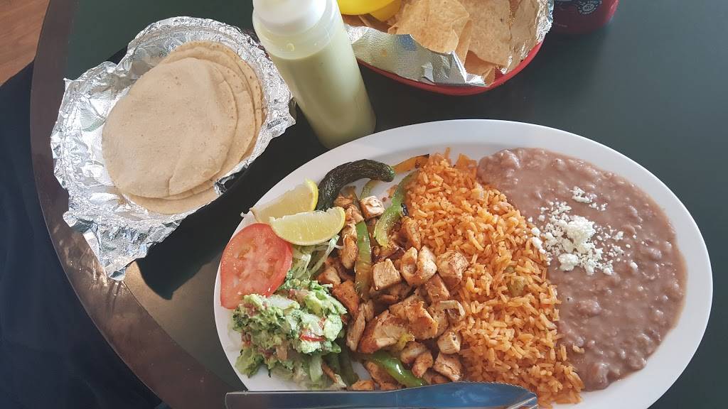 Cocina Hernandez | restaurant | 3010 Vilbig Rd, Dallas, TX 75212, USA | 2147411550 OR +1 214-741-1550