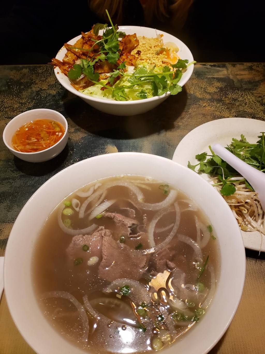 Pho Saigon | restaurant | 1739 Maybank Hwy, Charleston, SC 29412, USA | 8439744732 OR +1 843-974-4732