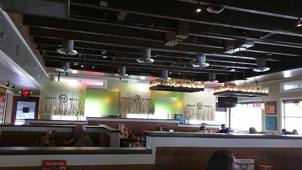 Chilis Grill & Bar | restaurant | 7335 Arroyo Crossing Pkwy, Las Vegas, NV 89118, USA | 7026162998 OR +1 702-616-2998