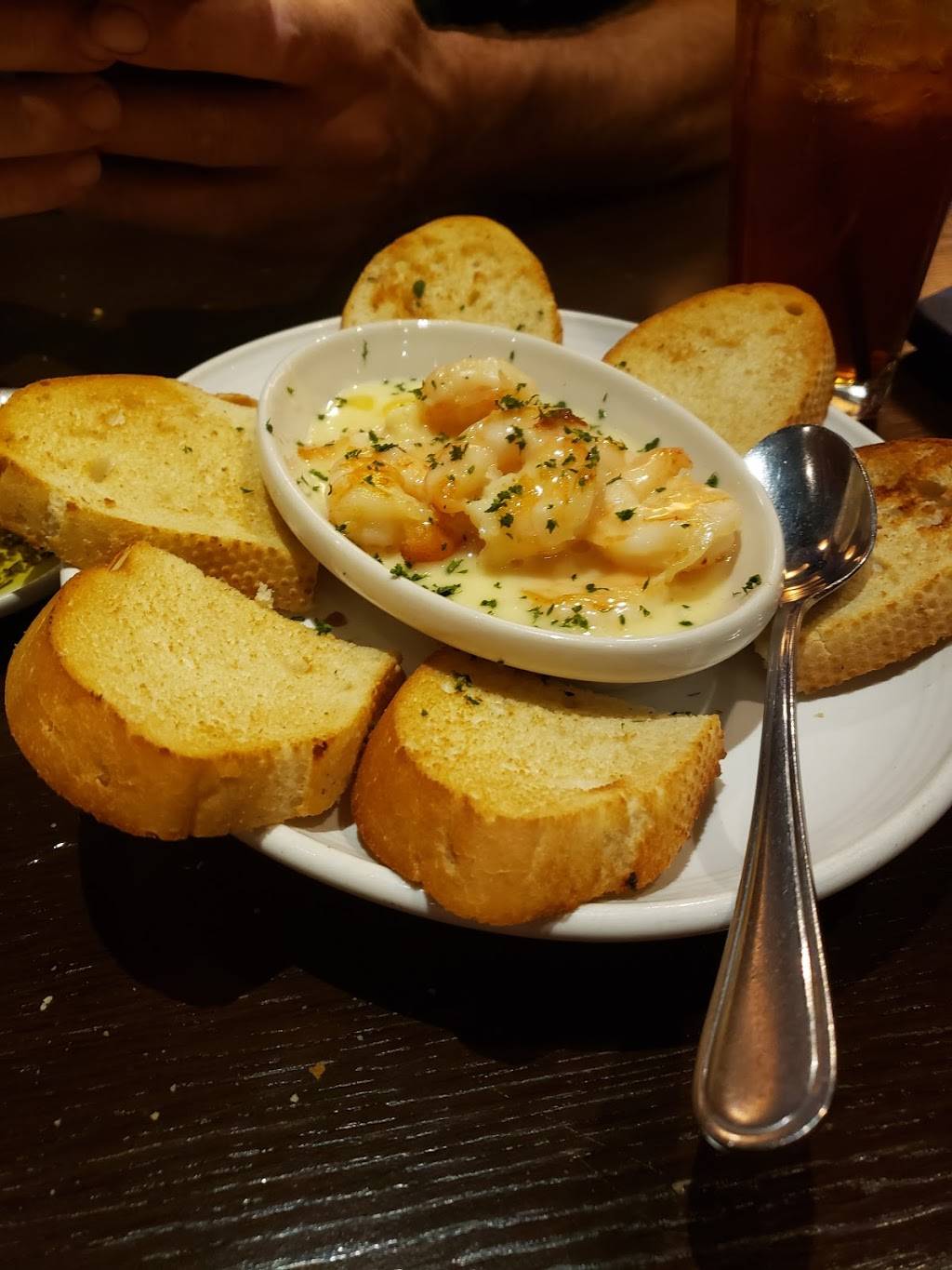 Carrabbas Italian Grill | restaurant | The Oaks Shopping Mall, 544 N Thompson Ln Ste E, Murfreesboro, TN 37129, USA | 6158906693 OR +1 615-890-6693