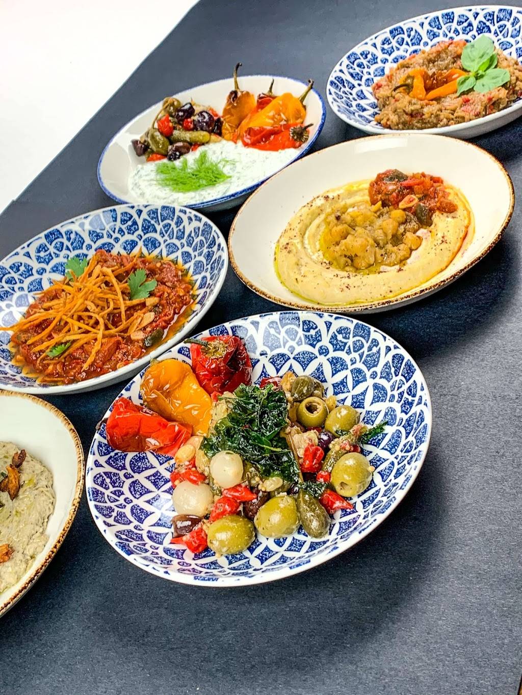 Mazza Modern Kitchen | restaurant | 12050 Ventura Blvd, Los Angeles, CA 91604, USA | 8183086670 OR +1 818-308-6670