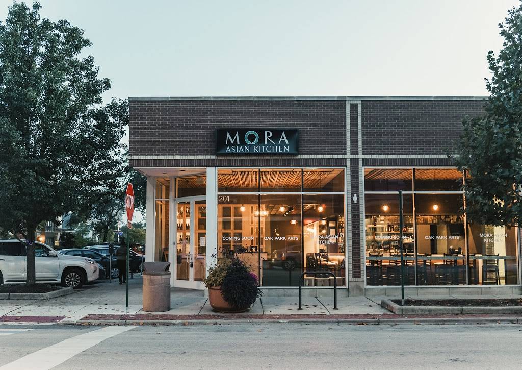 MORA Asian Kitchen | restaurant | 201 Harrison St, Oak Park, IL 60304, USA | 7086134546 OR +1 708-613-4546