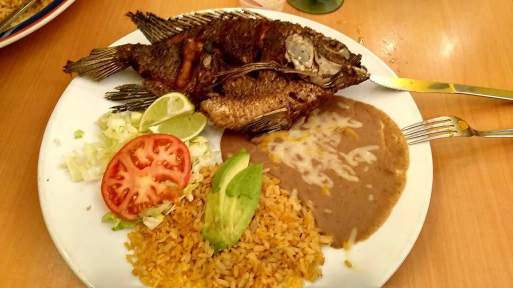 Mi Pueblo | restaurant | 7384 Commerce Blvd, Cotati, CA 94931, USA | 7077924380 OR +1 707-792-4380