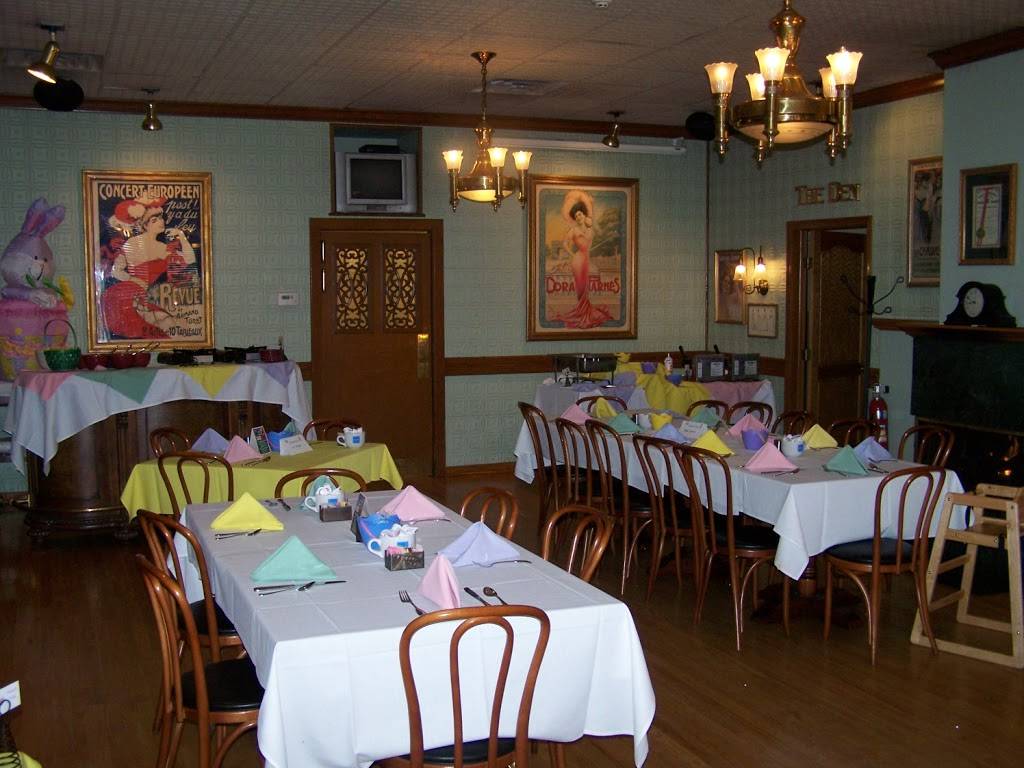 Gilhooleys Grande Saloon Inc | restaurant | 3901 W 103rd St, Chicago, IL 60655, USA | 7732332200 OR +1 773-233-2200