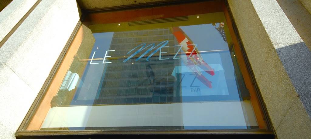 Le Mezz Bar | restaurant | 1110 Rue Sherbrooke Ouest, Montréal, QC H3A 1G9, Canada | 5148422000 OR +1 514-842-2000
