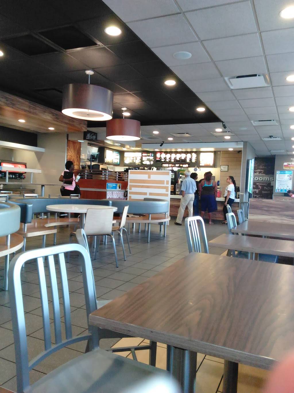 McDonalds | cafe | 2304 Memorial Dr, Waycross, GA 31501, USA | 9122857128 OR +1 912-285-7128