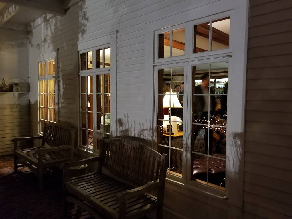 Captain Linnell House | restaurant | 137 Skaket Beach Rd, Orleans, MA 02653, USA | 5082553400 OR +1 508-255-3400