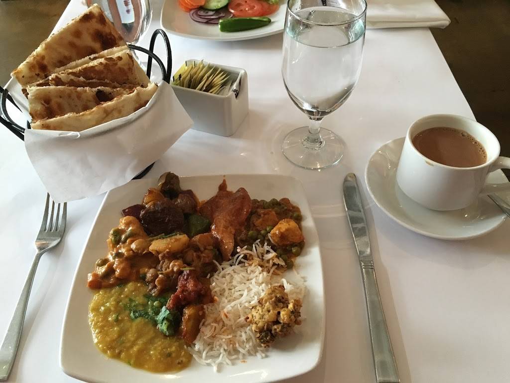 Amber Dhara | restaurant | 150 University Ave, Palo Alto, CA 94301, USA | 6503299644 OR +1 650-329-9644