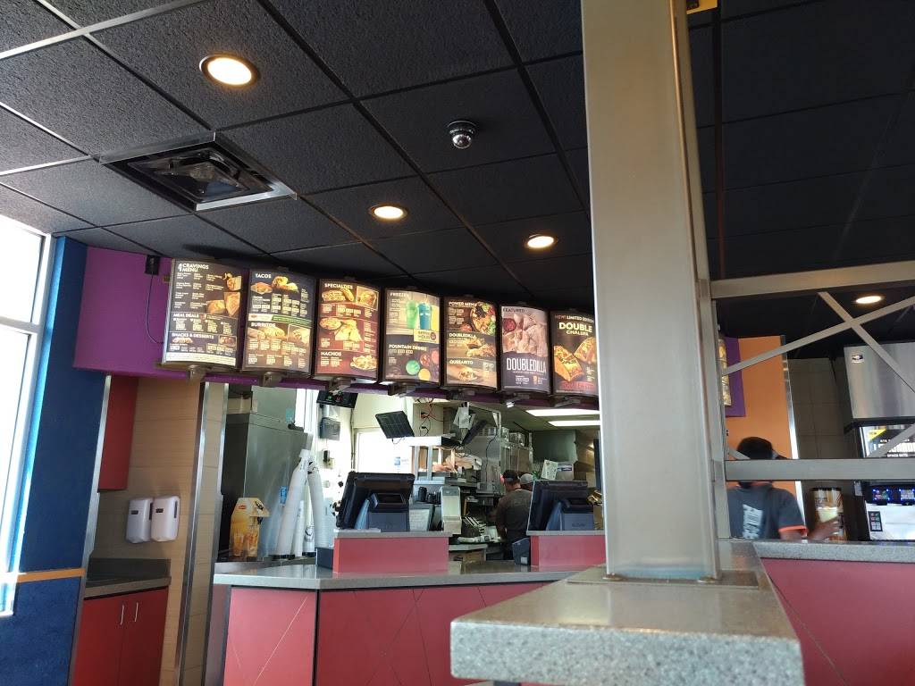 Taco Bell | meal takeaway | 1819 28th St SW, Wyoming, MI 49509, USA | 6165318370 OR +1 616-531-8370