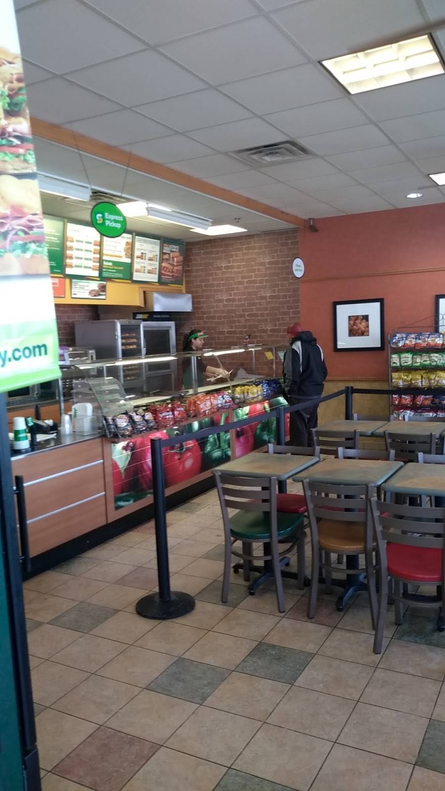 Subway | restaurant | 7025 E Michigan Ave, Saline, MI 48176, USA | 7349448077 OR +1 734-944-8077