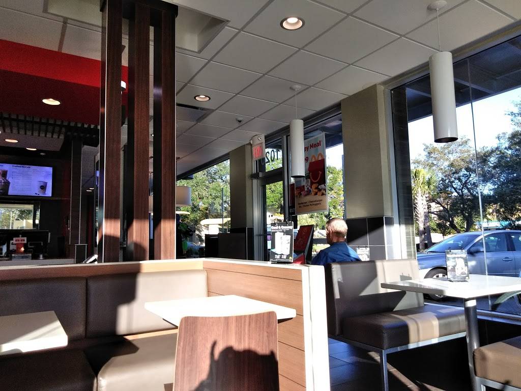 McDonalds | cafe | 1020 34th St N, St. Petersburg, FL 33713, USA | 7273274991 OR +1 727-327-4991