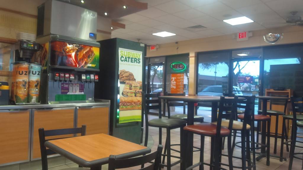 Subway | restaurant | 1321 E Vine St, Kissimmee, FL 34744, USA | 4075189306 OR +1 407-518-9306