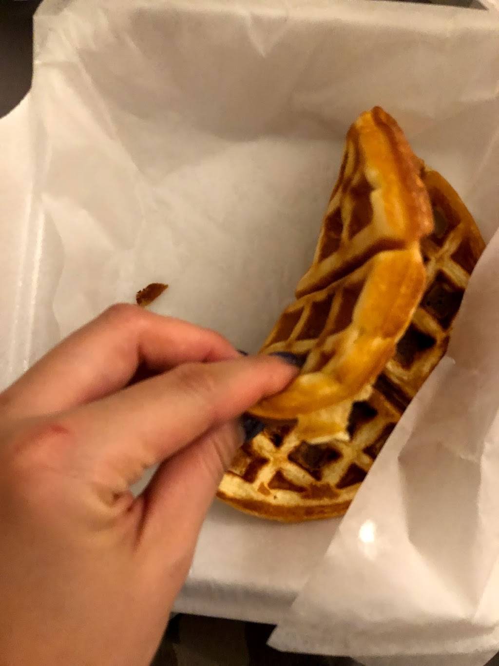 Jackpot Restaurants | restaurant | 202-16 Mallard Rd, North York, ON M3B 3N1, Canada | 4169013880 OR +1 416-901-3880