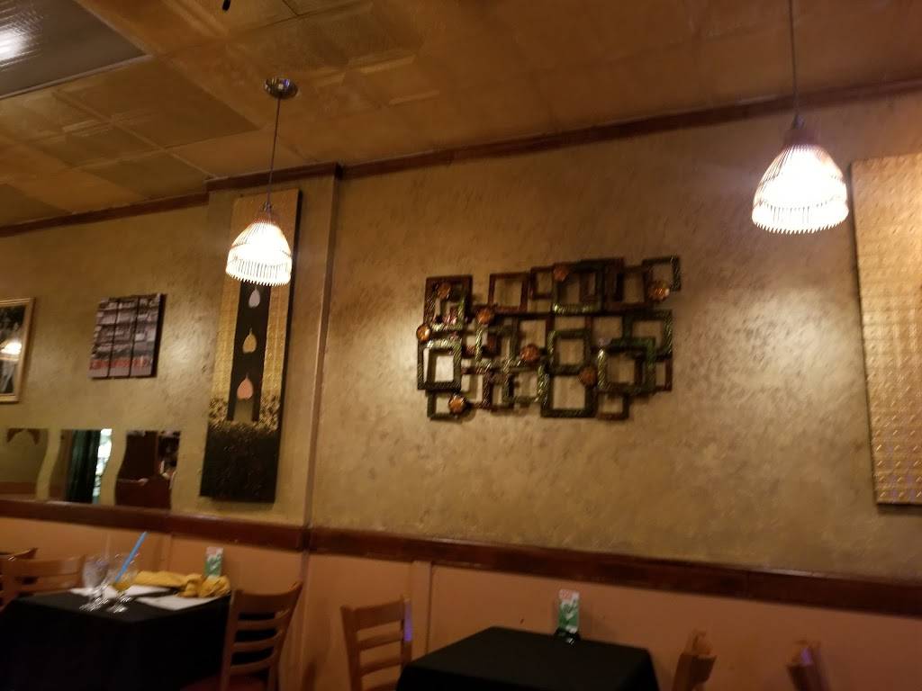 Kaffir Thai Cuisine | restaurant | 1424, 20 E Eagle Rd, Havertown, PA 19083, USA | 6104494414 OR +1 610-449-4414