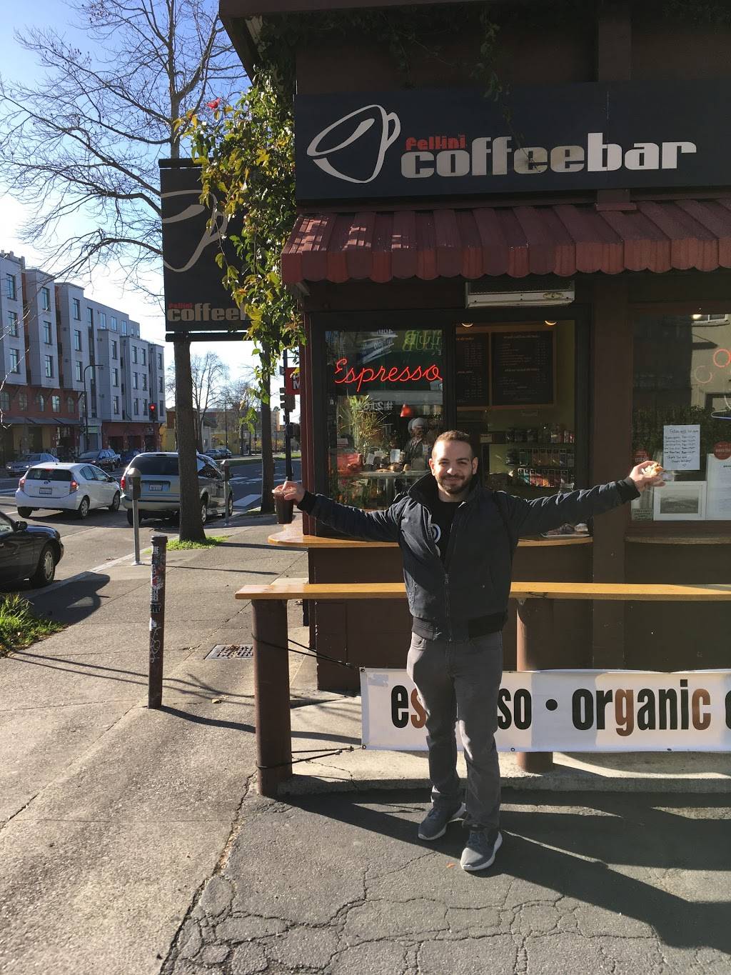 Fellini | restaurant | 1401 University Ave, Berkeley, CA 94702, USA | 5108415200 OR +1 510-841-5200