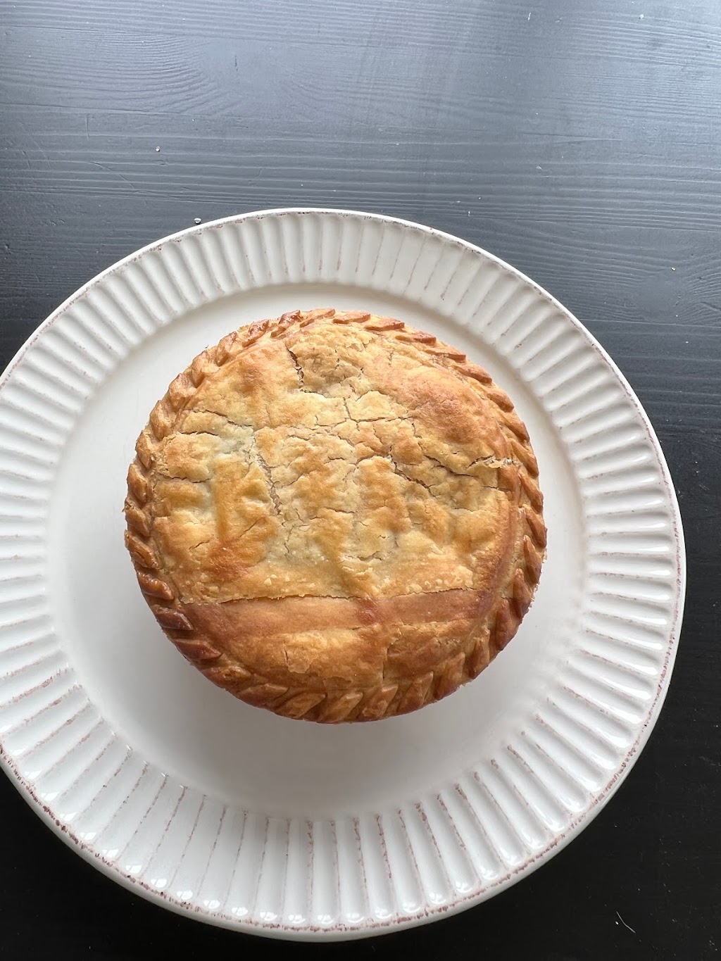 Barangaroos Aussie Pies | bakery | 3208 N Sheffield Ave, Chicago, IL 60657, USA | 7737703510 OR +1 773-770-3510