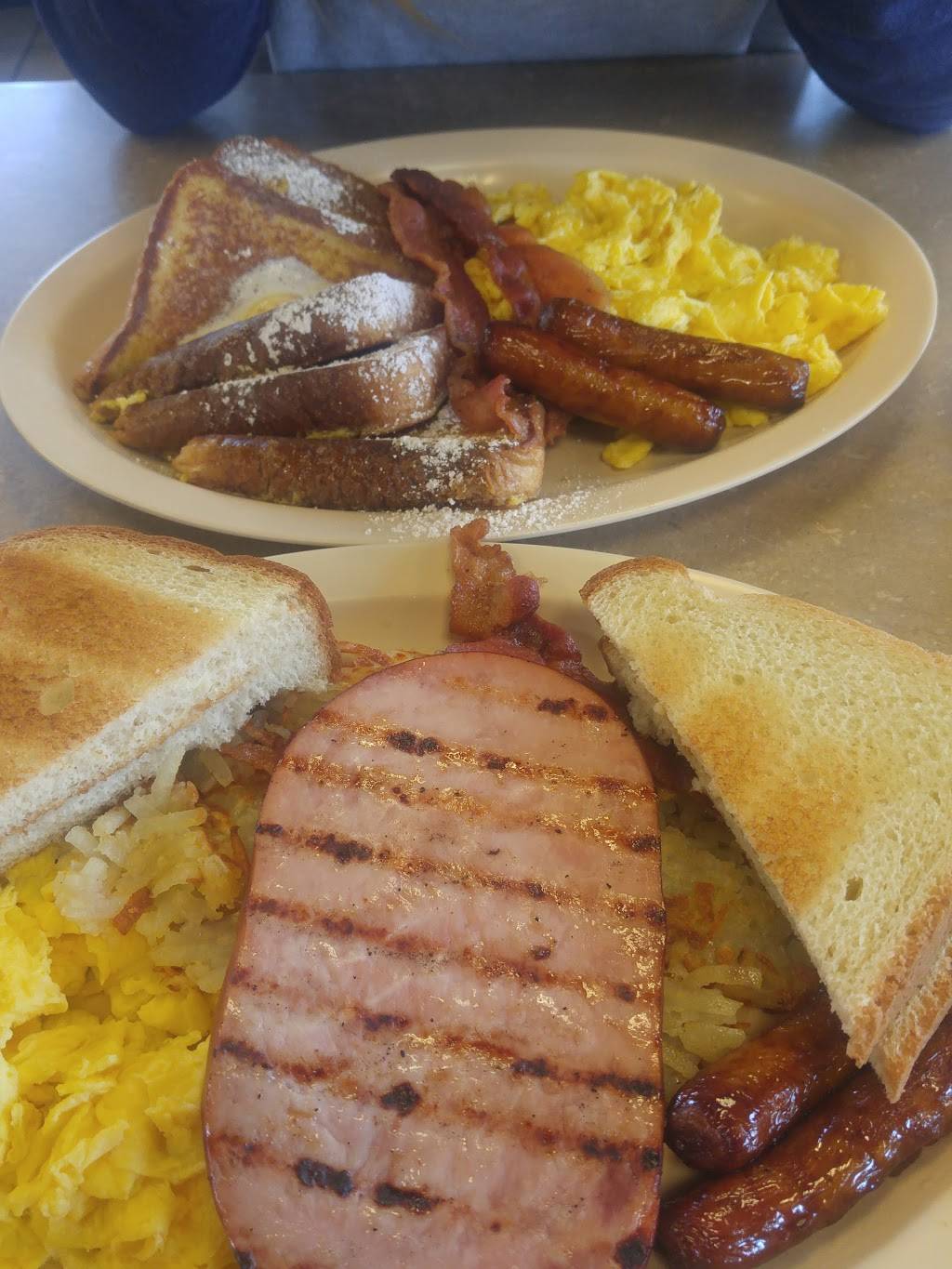 Doublz | restaurant | 4750 Riverside Dr, Chino, CA 91710, USA | 9096276622 OR +1 909-627-6622