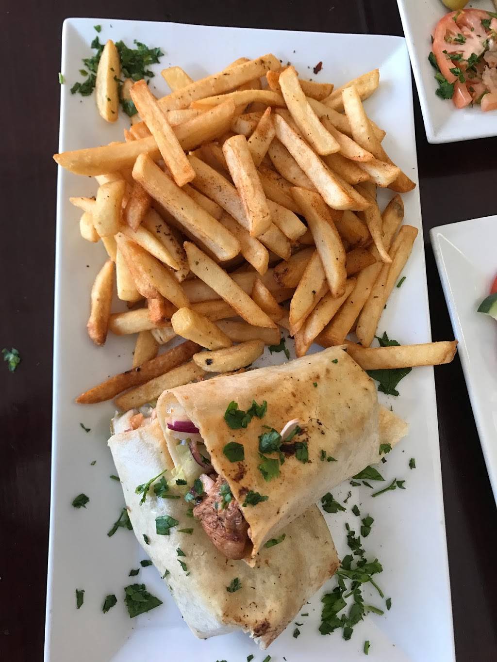 Mazzika Mediterranean Restaurant and hookah lounge | restaurant | 4800 Colley Ave, Norfolk, VA 23508, USA | 7574890028 OR +1 757-489-0028