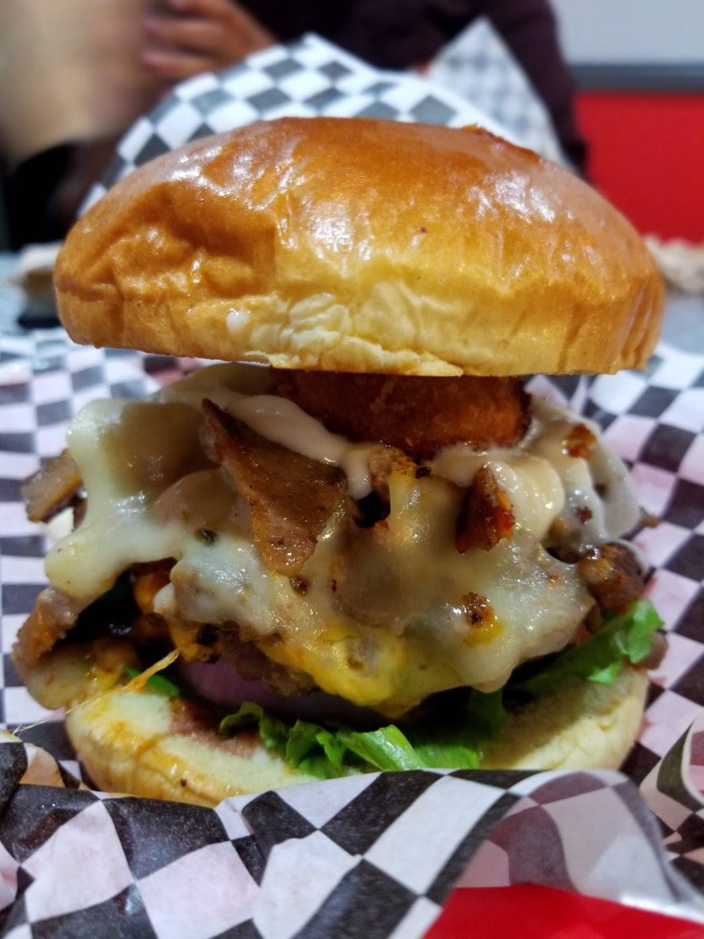 The Burger Life | night club | 1570 Ogden Ave #101, Naperville, IL 60540, USA | 6304709727 OR +1 630-470-9727