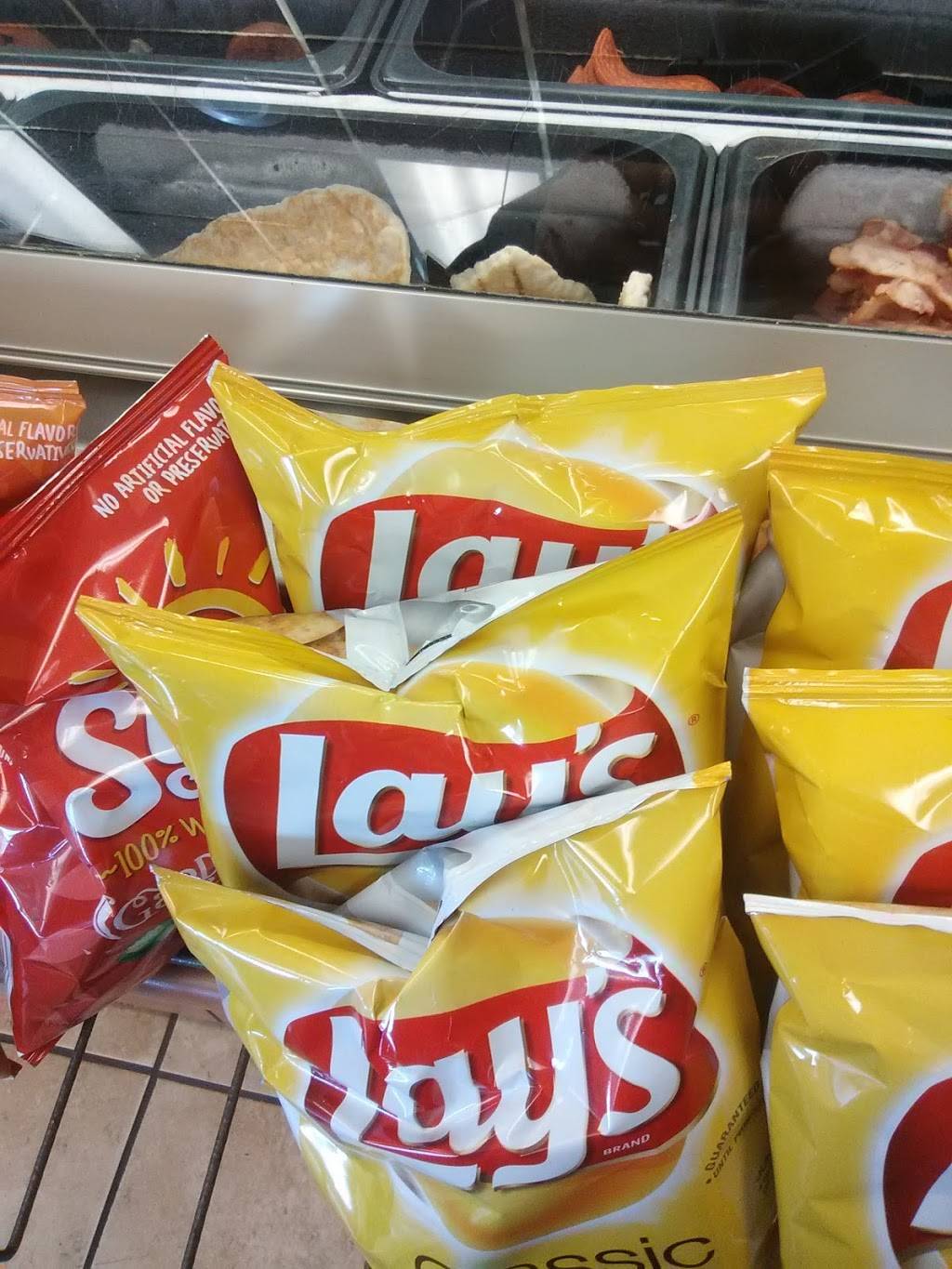 Subway | restaurant | 3313 11th St, Rockford, IL 61109, USA | 8154849948 OR +1 815-484-9948