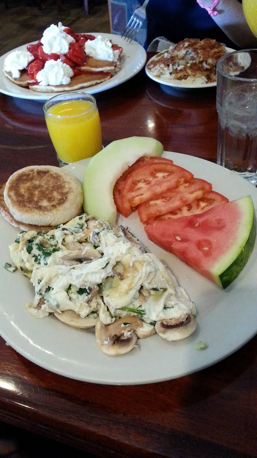 J C Georges | restaurant | 181 Countryside Plaza, Countryside, IL 60525, USA | 7083544880 OR +1 708-354-4880