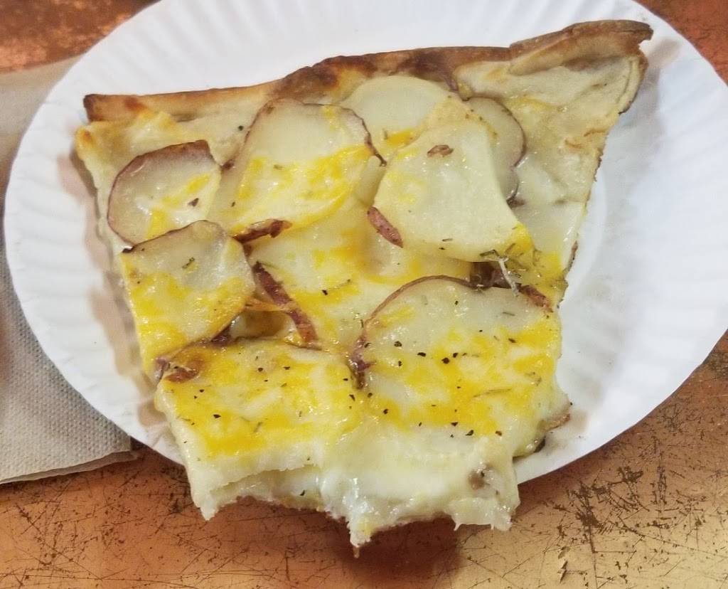 Antonios Pizza & Wings | restaurant | 71 Main St, Easthampton, MA 01027, USA | 4135278383 OR +1 413-527-8383