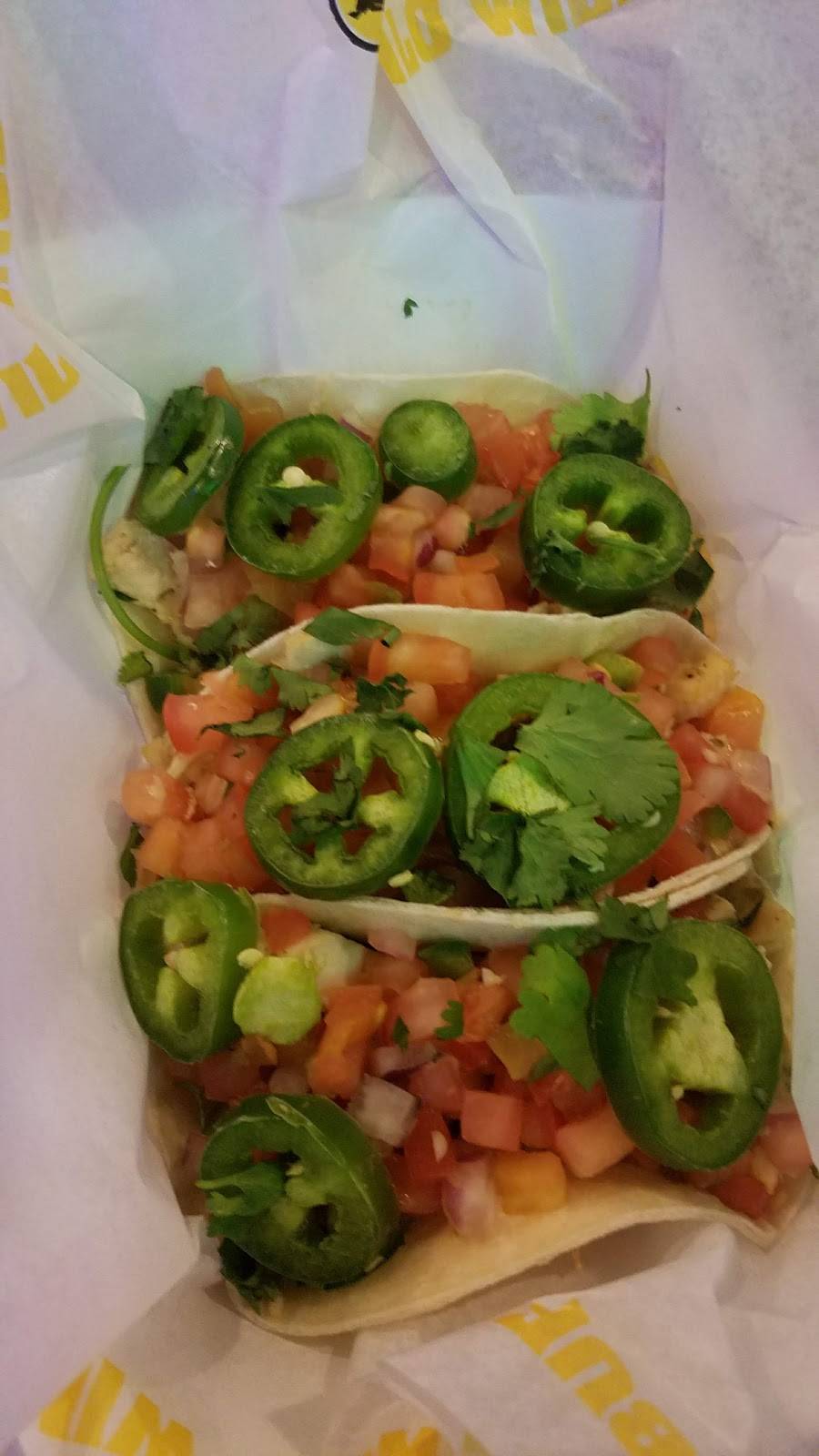 Buffalo Wild Wings | restaurant | 442 Fortman Dr, St Marys, OH 45885, USA | 4193008580 OR +1 419-300-8580