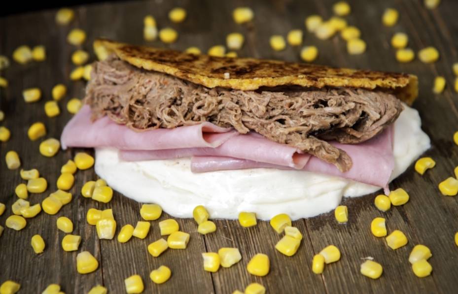 Aurora Latin Food | restaurant | 408 E Rundberg Ln, Austin, TX 78753, USA | 2818514354 OR +1 281-851-4354