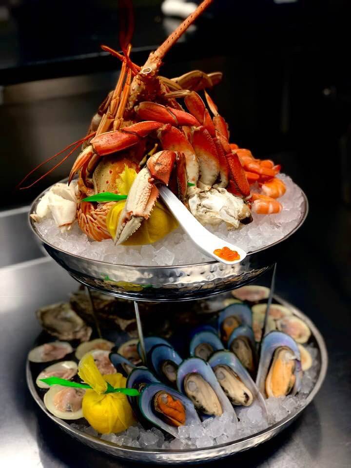 Off the Hook Seafood & Chophouse | restaurant | 2000 Colley Ave, Norfolk, VA 23517, USA | 7574213313 OR +1 757-421-3313