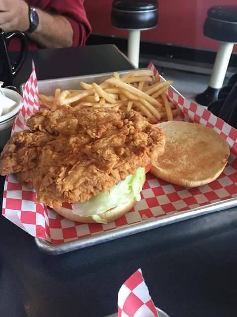 Sweetser Cafe | cafe | 114 N Main St, Sweetser, IN 46987, USA | 7653844404 OR +1 765-384-4404