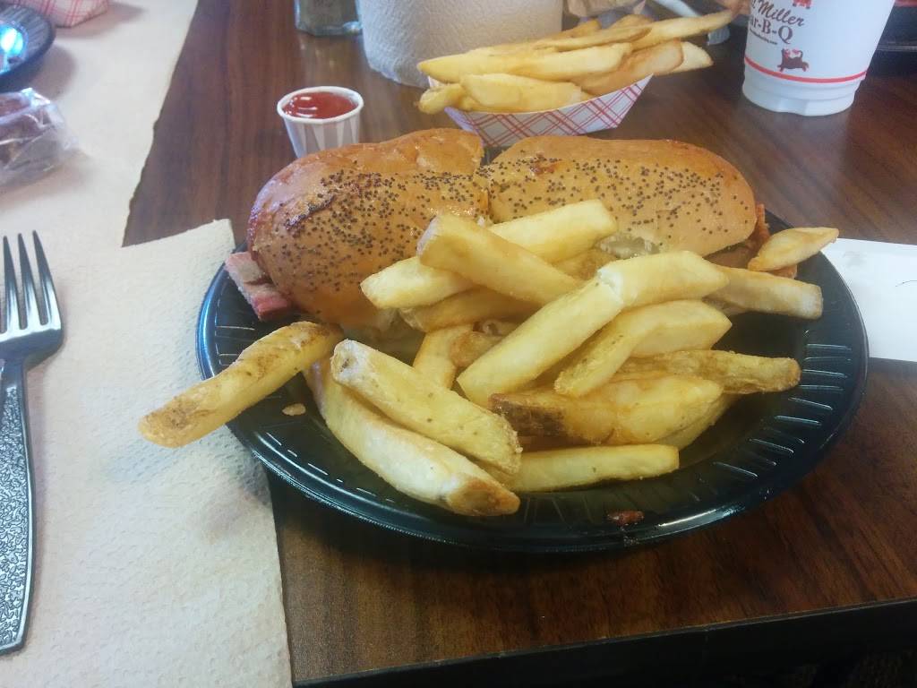 Bill Miller Bar-B-Q | restaurant | 11842 Perrin Beitel Rd, San Antonio, TX 78217, USA | 2106573073 OR +1 210-657-3073