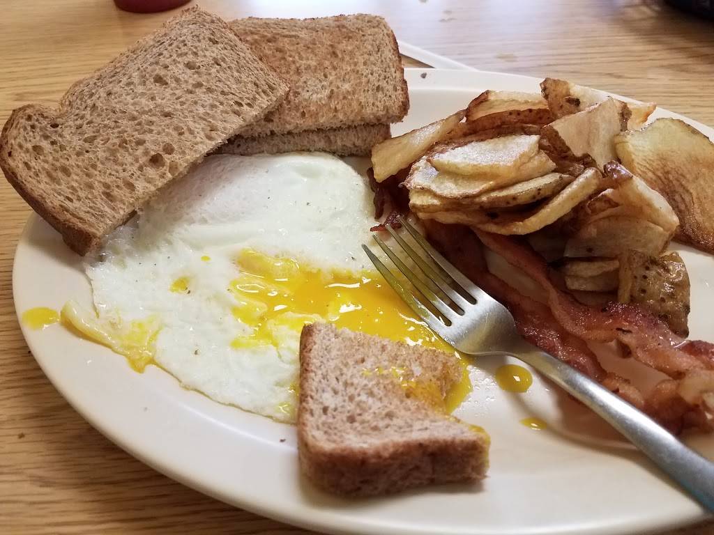 Jeters Deli Cafe | meal takeaway | 702 Jake Alexander Blvd W, Salisbury, NC 28147, USA | 7046331153 OR +1 704-633-1153