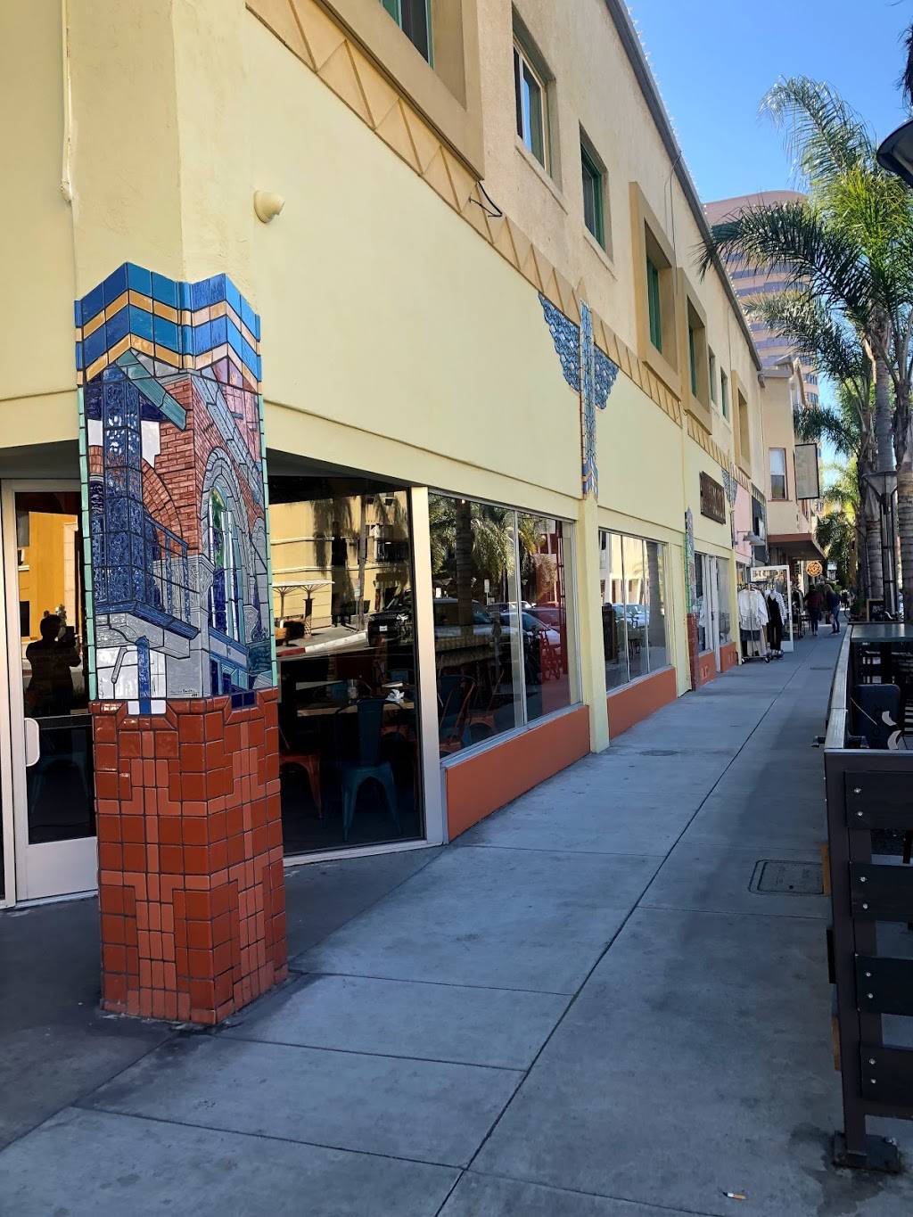 Long Beach Taco Co. | restaurant | 442 E First St, Long Beach, CA 90802, USA | 5629124455 OR +1 562-912-4455