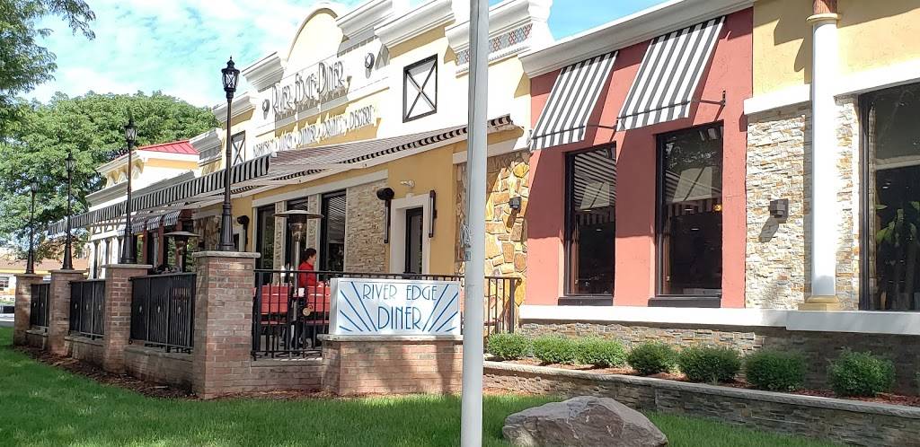 River Edge Diner | restaurant | 516 Kinderkamack Rd, River Edge, NJ 07661, USA | 2012624976 OR +1 201-262-4976