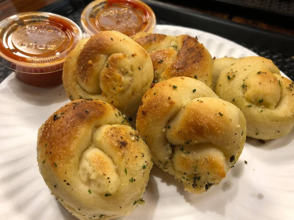 Manhattan Pizzeria | restaurant | 6225 W 56th St, Indianapolis, IN 46254, USA | 3175522141 OR +1 317-552-2141