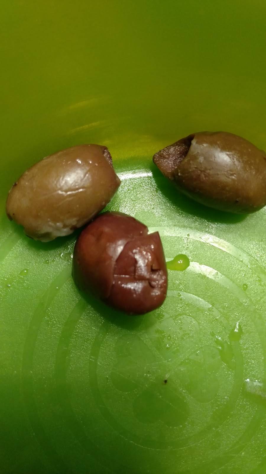 Oakville Pizza | restaurant | 263 Main St, Oakville, CT 06779, USA | 8602749233 OR +1 860-274-9233