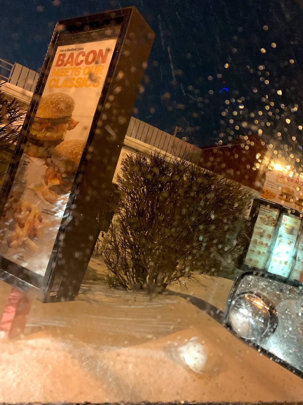 Jimmy Johns | meal delivery | 40210 W 14 Mile Rd, Commerce Charter Twp, MI 48390, USA | 2486696675 OR +1 248-669-6675