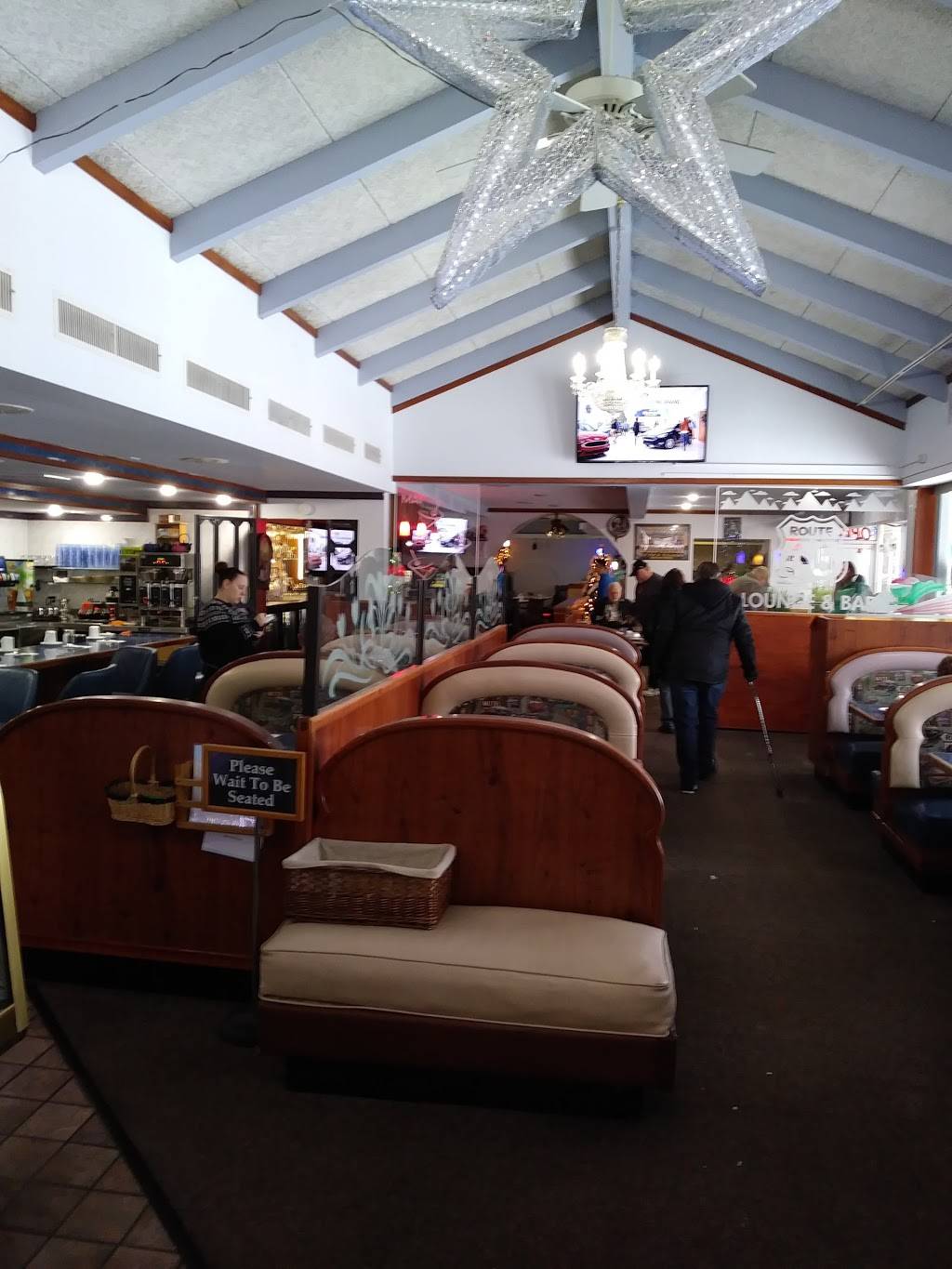 Spring Gardens | restaurant | 1716 W Layton Ave, Milwaukee, WI 53221, USA | 4142826950 OR +1 414-282-6950