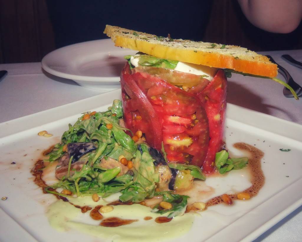 Orchard green restaurant and lounge | night club | 521 S Gilbert St, Iowa City, IA 52240, USA | 3193541642 OR +1 319-354-1642