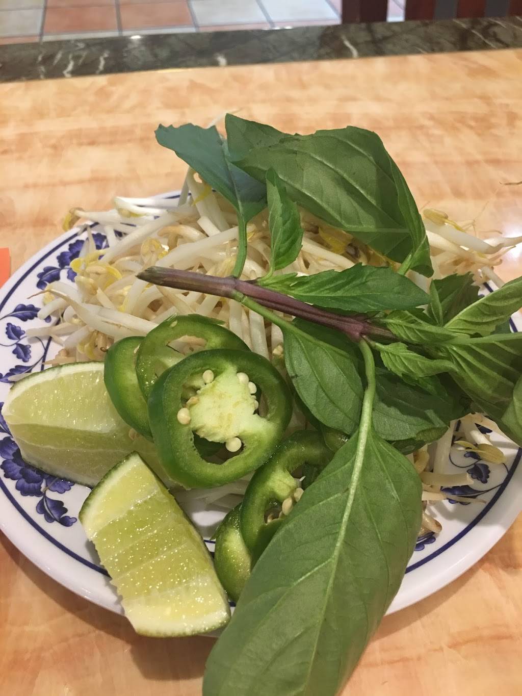 Huong Tram | restaurant | 1601 Washington Ave, Philadelphia, PA 19146, USA | 2155454067 OR +1 215-545-4067