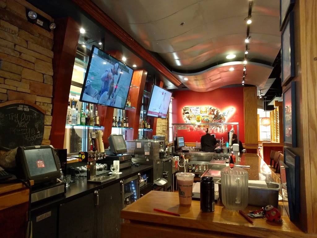 Red Robin Gourmet Burgers and Brews | restaurant | 152 Stratford Dr, Bloomingdale, IL 60108, USA | 6308937250 OR +1 630-893-7250