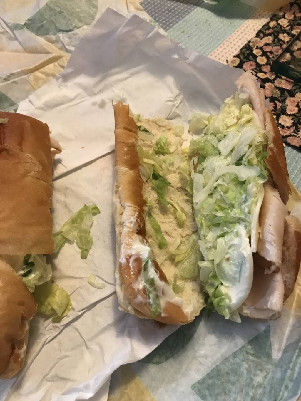 Subway | restaurant | 6007 W Layton Ave, Greenfield, WI 53220, USA | 4142819009 OR +1 414-281-9009