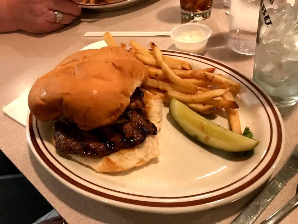 Jeffs On the Square | restaurant | 116 N Capron St, Berlin, WI 54923, USA | 9203614847 OR +1 920-361-4847