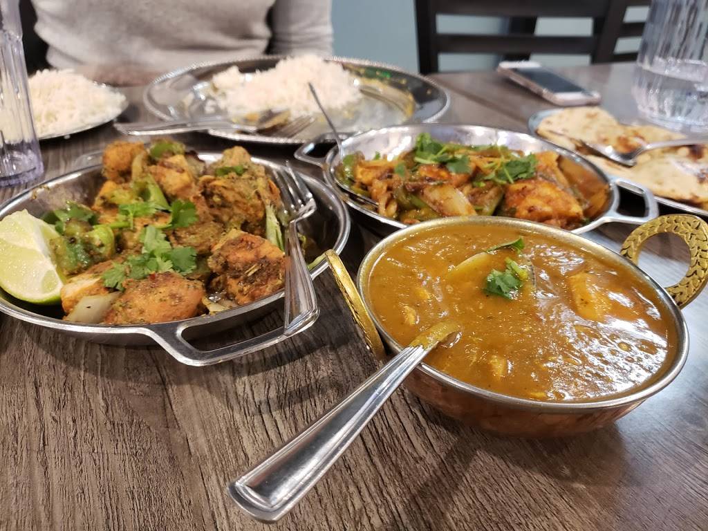 Restaurant Kuljit India | restaurant | 1904 Boulevard Thimens, Saint-Laurent, QC H4R 1J9, Canada | 5147456975 OR +1 514-745-6975