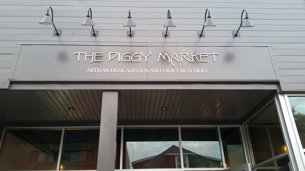 The Piggy Market | restaurant | 400 Winston Ave, Ottawa, ON K2A 1Y5, Canada | 6133716124 OR +1 613-371-6124
