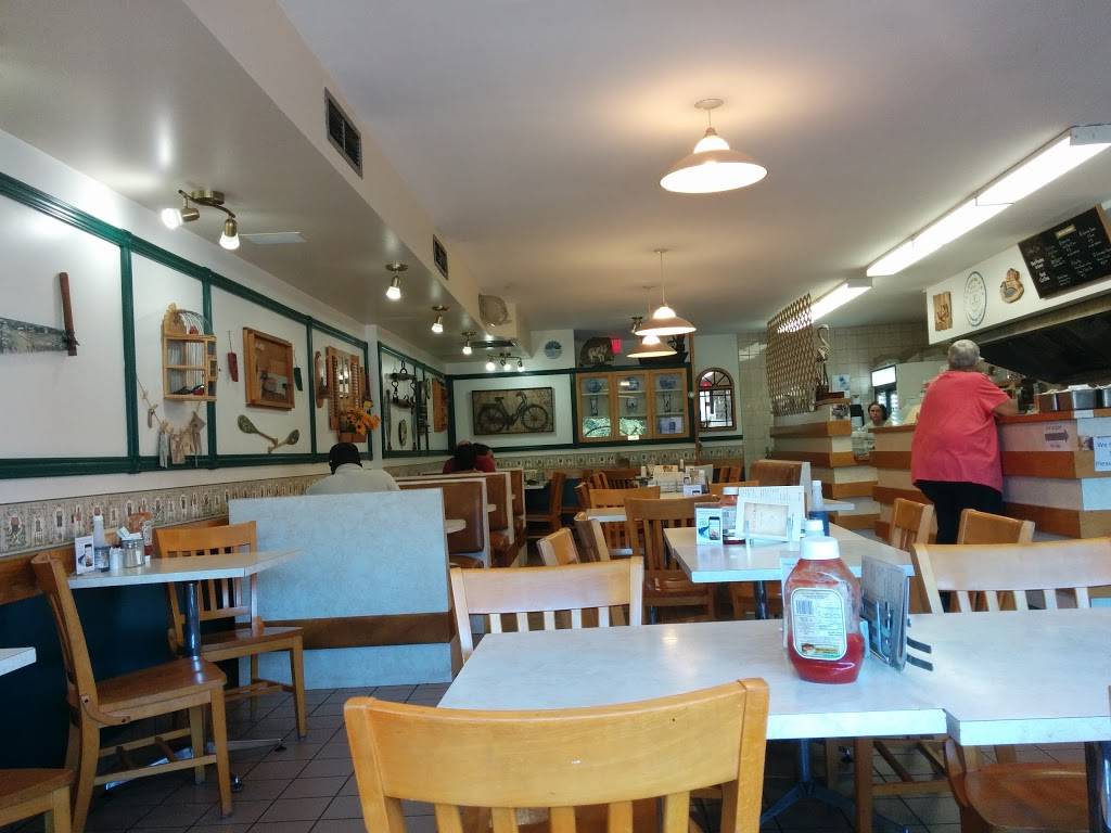 Golden Crisp Fish & Chips | restaurant | 1354 Weston Rd, York, ON M6M 4R8, Canada | 4162458839 OR +1 416-245-8839