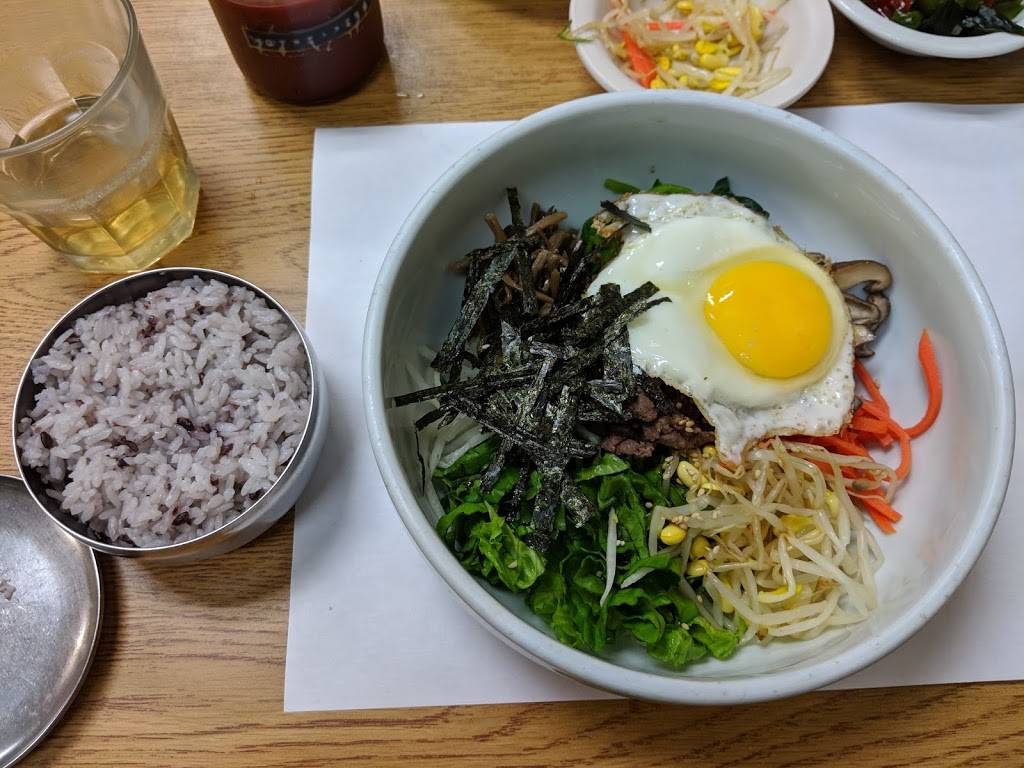 Evergreen Restaurant | restaurant | 17621 Sherman Way, Van Nuys, CA 91406, USA | 8187080099 OR +1 818-708-0099