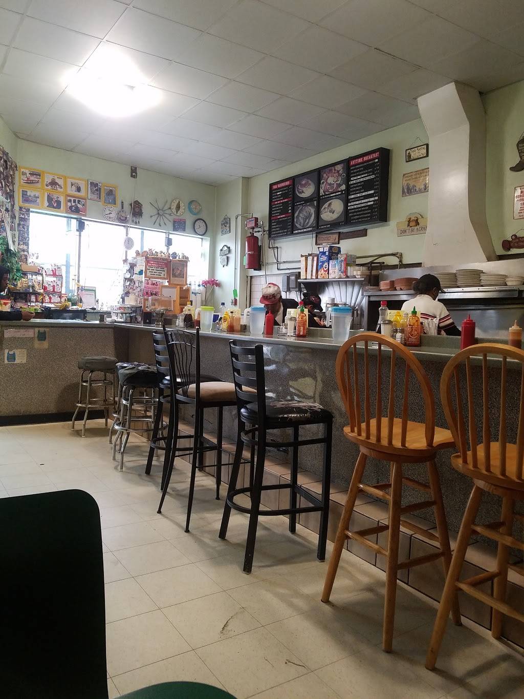 Marys Place | restaurant | 1509 Kenilworth Avenue Northeast, Washington, DC 20019, USA | 2023991688 OR +1 202-399-1688