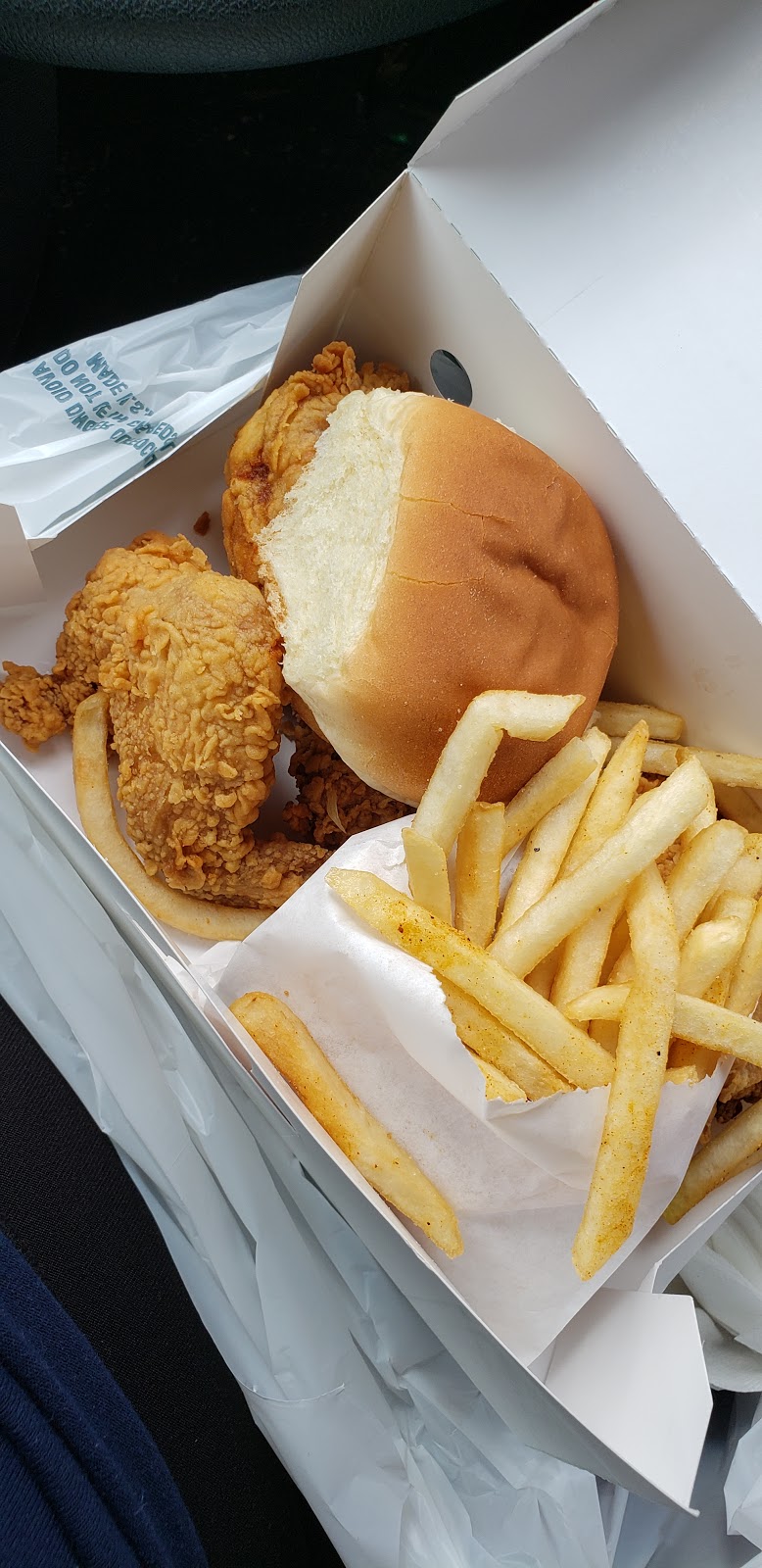 Southern Classic Chicken | meal takeaway | 1317 Winnsboro Road, Monroe, LA 71202, USA | 3183256625 OR +1 318-325-6625