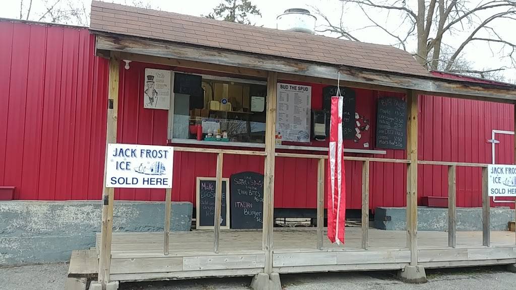 Bud the Spud Maitland | restaurant | 1282 County Rd 2, Brockville, ON K6V 7E4, Canada | 6133481588 OR +1 613-348-1588